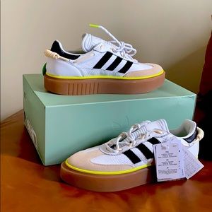 Ivy Park Super Sleek 72 size 8.5